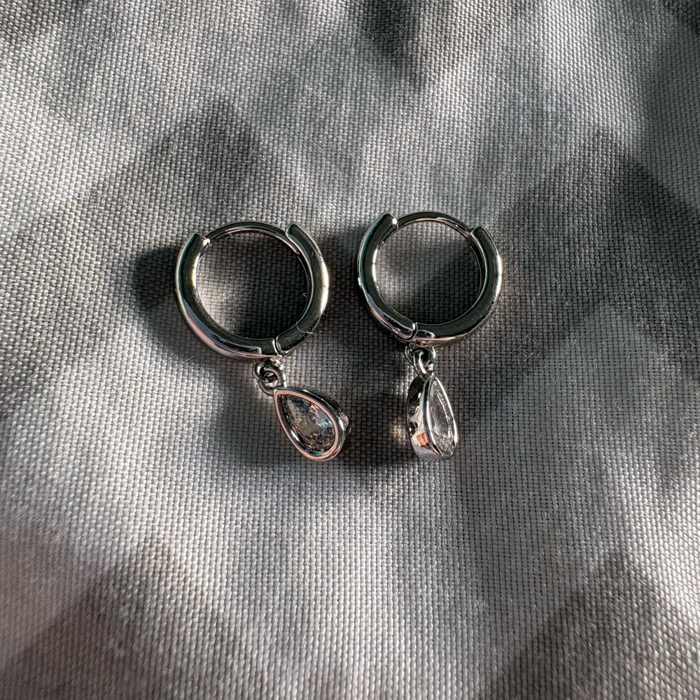 Silver Teardrop Earrings